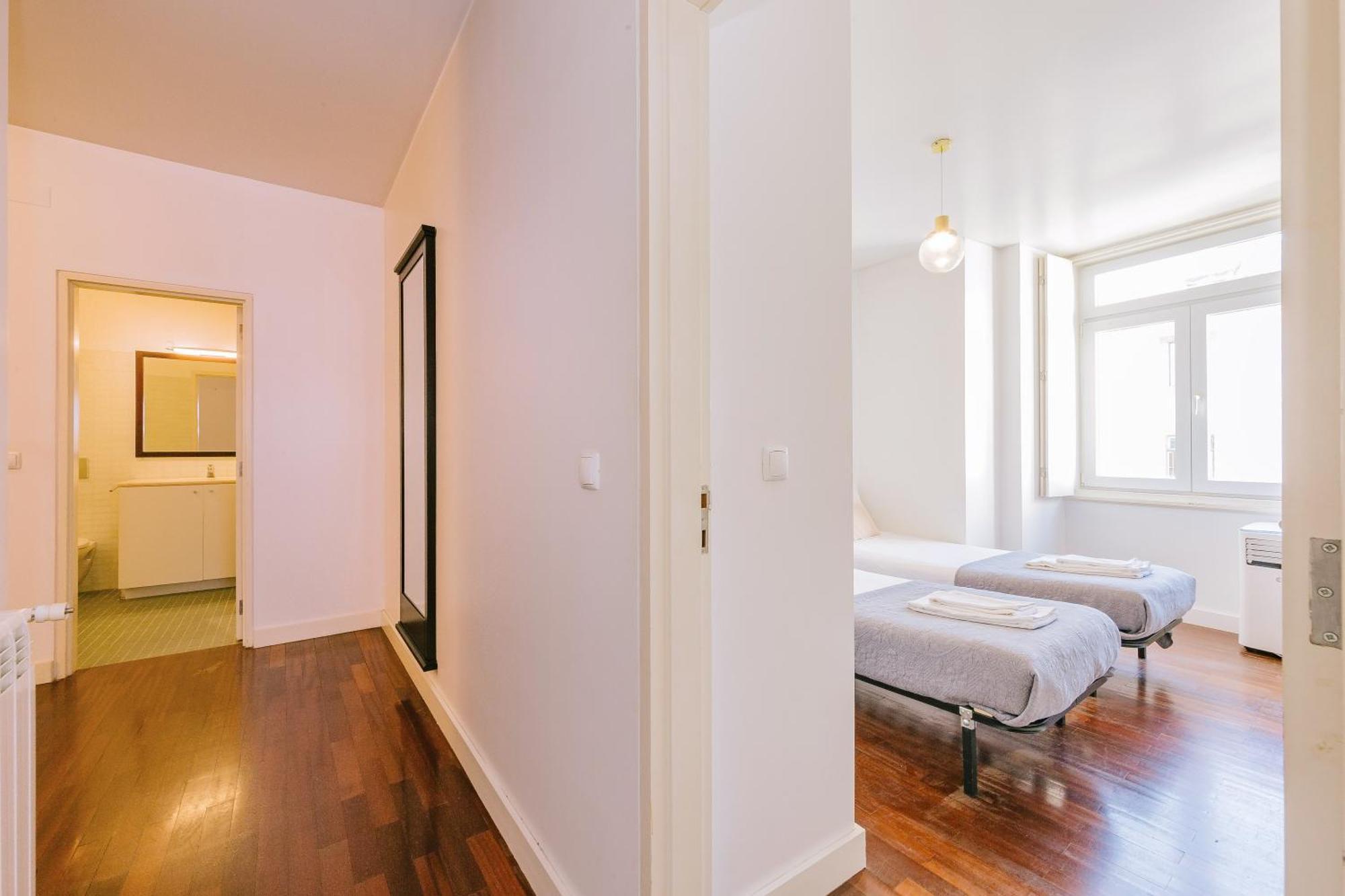 Chiado 2 Bedroom Elegant Apartment Lisboa Exterior foto